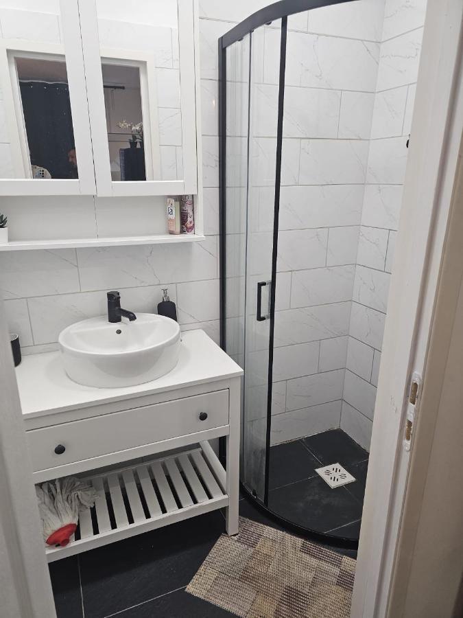 7Dab 4 Josika 28 Contactless Self Check-In Hotel Budapest Eksteriør billede